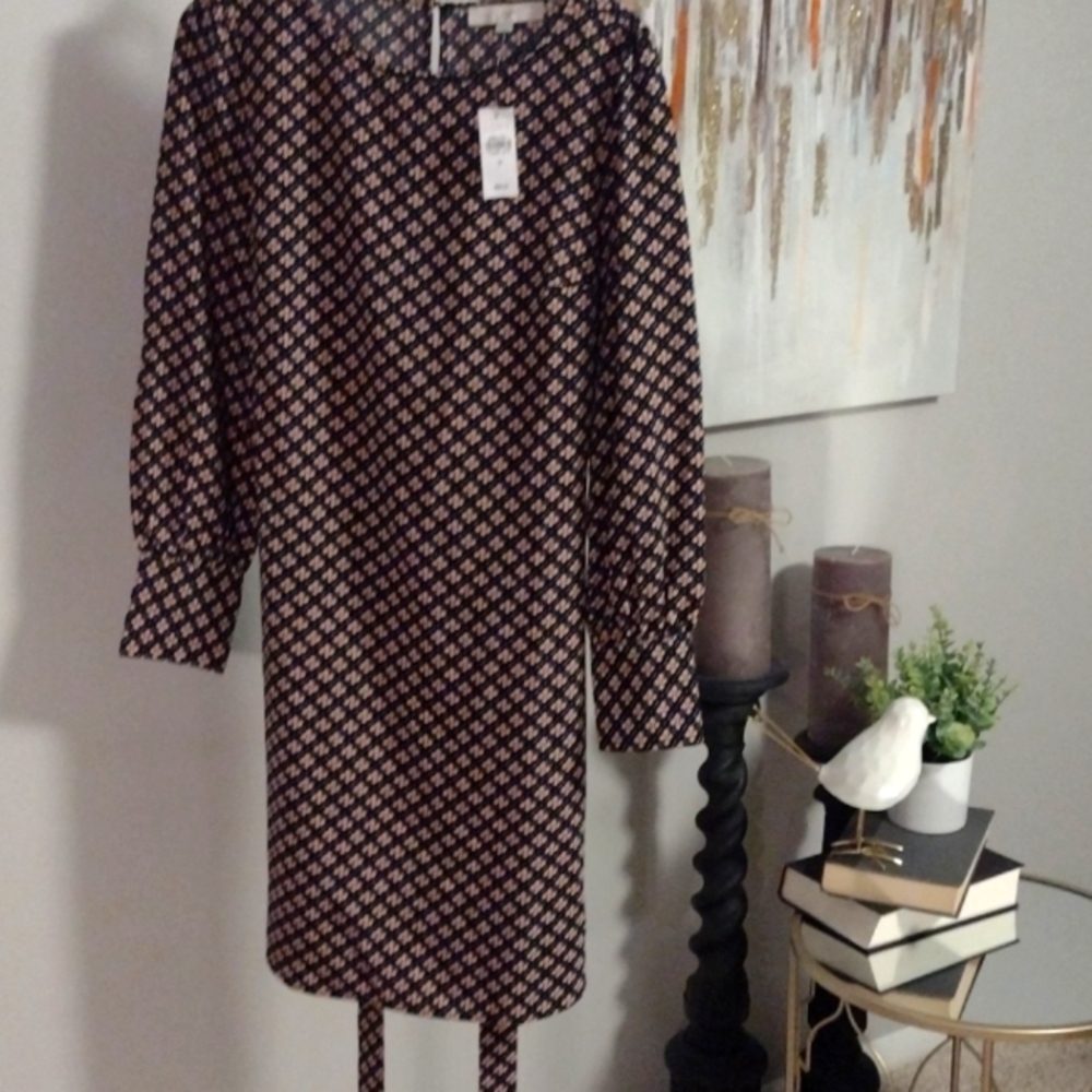 Beautiful Navy Floral Loft Dress NWT